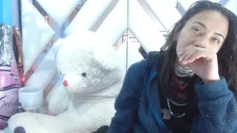 Snapshot of angelina_ny chatting on 11-07-25, 02:06 ANGELINA online show from 11-07-25, 02:06