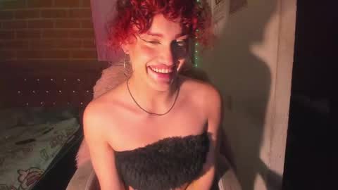 Snapshot of angelina_rouse12 chatting on 12-31-24, 09:42 Angelina Rouse online show from 12-31-24, 09:42