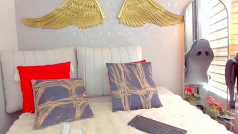 Snapshot of angelina_ruspoli chatting on 02-22-26, 06:28 Angelina online show from 02-22-26, 06:28