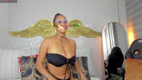 Snapshot of angelina_ruspoli chatting on 05-01-26, 12:26 Angelina online show from 05-01-26, 12:26