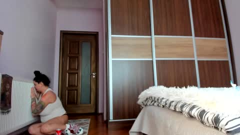 Angelina online show from 01-21-25, 11:24