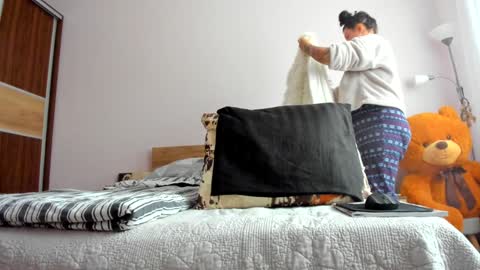 Angelina online show from 01-31-25, 08:22