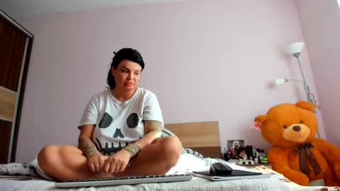 Angelina online show from 03-06-25, 08:52