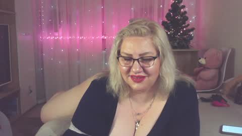 AngelinaGlam online show from 12-20-24, 02:38