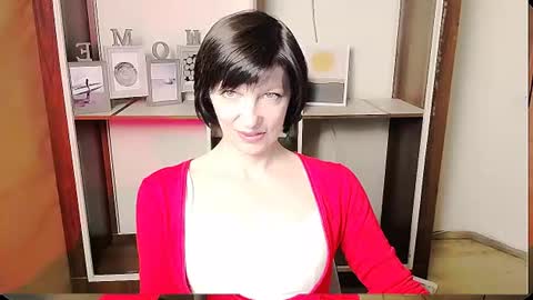 Snapshot of angelinalov_ chatting on 06-18-26, 08:14 Angelina online show from 06-18-26, 08:14