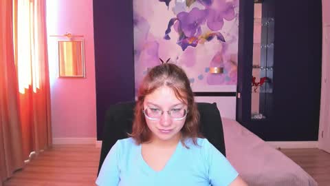 AngelinaLow online show from 09-22-25, 11:23