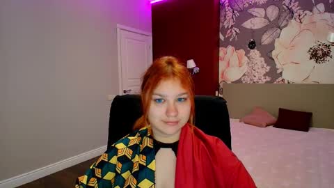 AngelinaLow online show from 04-04-26, 05:27