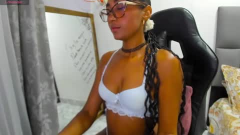 Snapshot of angelinamurphy chatting on 06-27-26, 04:17 AngelinaMurphy online show from 06-27-26, 04:17