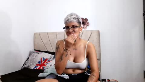 angelinandnini online show from 07-17-26, 03:35