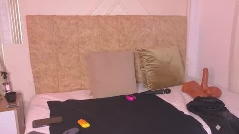 Snapshot of angelinarouse_ chatting on 06-21-26, 03:58 angelinarouse_ online show from 06-21-26, 03:58