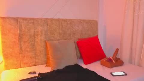 Snapshot of angelinarouse_ chatting on 07-17-26, 09:19 angelinarouse_ online show from 07-17-26, 09:19