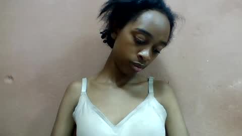angeline221173 online show from 07-27-26, 08:27
