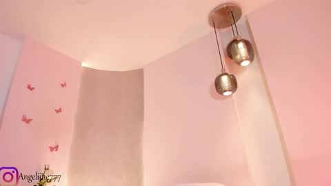 Snapshot of angeline777 chatting on 09-18-25, 01:02 Angeline online show from 09-18-25, 01:02