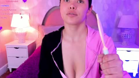 angeline online show from 04-17-26, 12:19