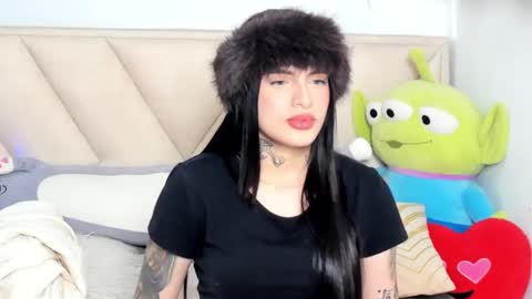 Snapshot of angeline__smith chatting on 12-13-24, 12:06 Angeline Smith online show from 12-13-24, 12:06