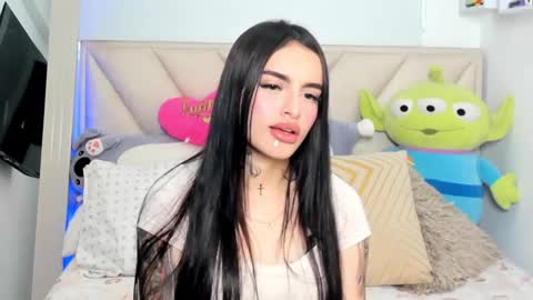 Snapshot of angeline__smith chatting on 02-24-25, 07:30 Angeline Smith online show from 02-24-25, 07:30