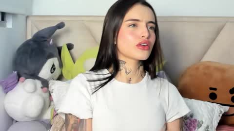 Snapshot of angeline__smith chatting on 09-28-25, 01:00 Angeline Smith online show from 09-28-25, 01:00