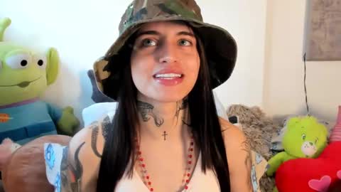 Snapshot of angeline__smith chatting on 10-07-25, 04:48 Angeline Smith online show from 10-07-25, 04:48