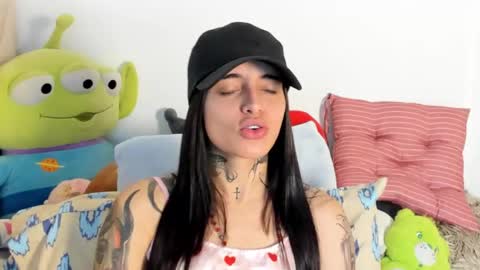 Snapshot of angeline__smith chatting on 10-08-25, 04:59 Angeline Smith online show from 10-08-25, 04:59