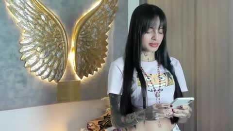 Snapshot of angeline__smith chatting on 10-16-25, 08:54 Angeline Smith online show from 10-16-25, 08:54