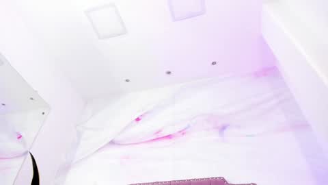 Snapshot of angeline_blake chatting on 01-10-25, 10:46 Angeline online show from 01-10-25, 10:46