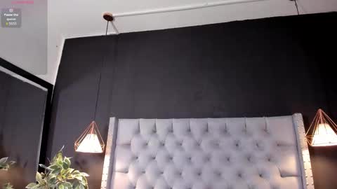 Snapshot of angeline_blake chatting on 10-21-25, 07:58 Angeline online show from 10-21-25, 07:58