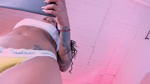 Snapshot of angelineheet chatting on 06-04-26, 11:44 Angeline Heet online show from 06-04-26, 11:44