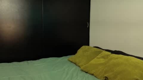  ANGELA ISABELLA  online show from 09-24-25, 12:30