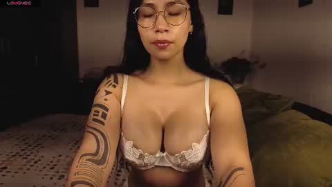 Snapshot of angellaisabella chatting on 06-20-26, 12:30 ANGELA ISABELLA online show from 06-20-26, 12:30