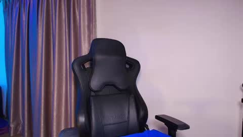 Angie online show from 01-12-25, 12:12