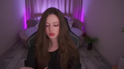 Snapshot of angellblush chatting on 10-08-25, 01:20 AngelBlush online show from 10-08-25, 01:20