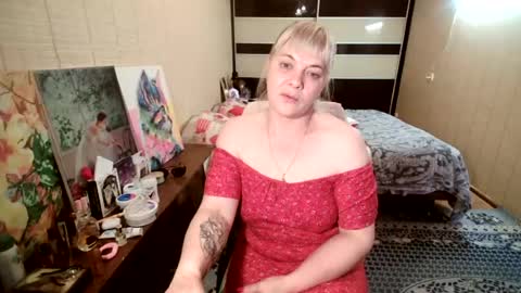 Snapshot of angelleah chatting on 06-18-26, 03:16 angelleah online show from 06-18-26, 03:16