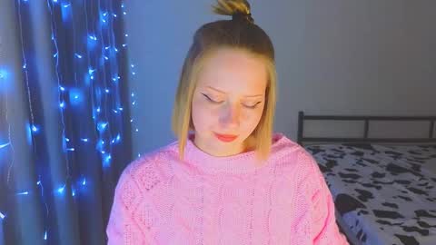 Snapshot of angellisss chatting on 12-01-25, 03:28 Cutie online show from 12-01-25, 03:28