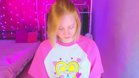 Snapshot of angellisss chatting on 01-15-26, 05:34 Cutie online show from 01-15-26, 05:34