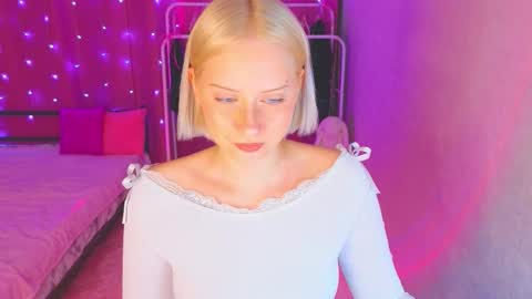 Cutie online show from 01-16-26, 01:37