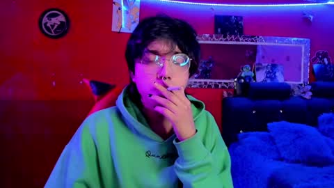 Snapshot of angellonfire chatting on 12-12-24, 04:48 Angel online show from 12-12-24, 04:48