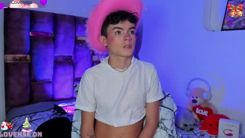 Snapshot of angelocute_ chatting on 12-11-24, 06:14 Angelo I work from home this is my room online show from 12-11-24, 06:14