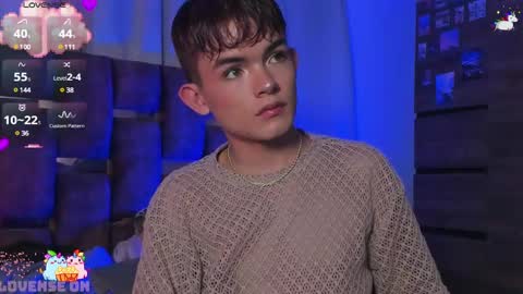 Snapshot of angelocute_ chatting on 03-10-25, 03:34 Angelo I work from home this is my room online show from 03-10-25, 03:34