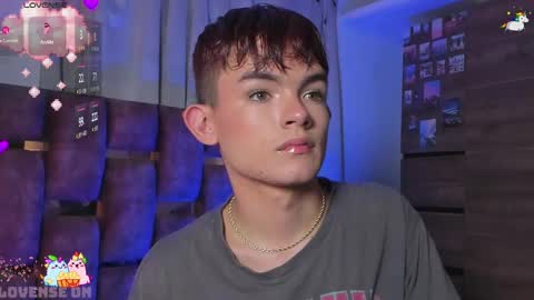 Snapshot of angelocute_ chatting on 03-11-25, 11:01 Angelo I work from home this is my room online show from 03-11-25, 11:01