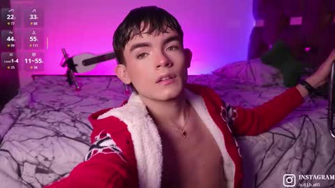 Snapshot of angelocute_ chatting on 10-14-25, 06:58 Angelo I work from home this is my room online show from 10-14-25, 06:58