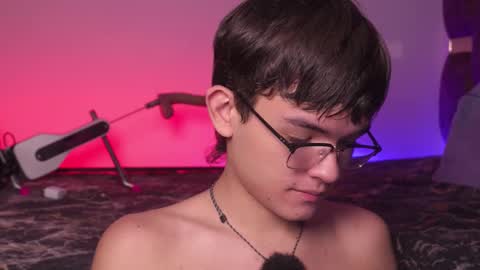 Snapshot of angelocute_ chatting on 11-11-25, 12:27 Angelo I work from home this is my room online show from 11-11-25, 12:27