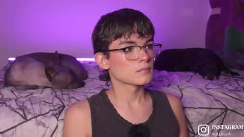 Snapshot of angelocute_ chatting on 11-30-25, 04:05 Angelo I work from home this is my room online show from 11-30-25, 04:05