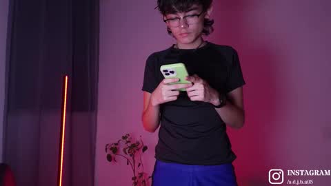 Snapshot of angelocute_ chatting on 02-05-26, 02:16 Angelo I work from home this is my room online show from 02-05-26, 02:16