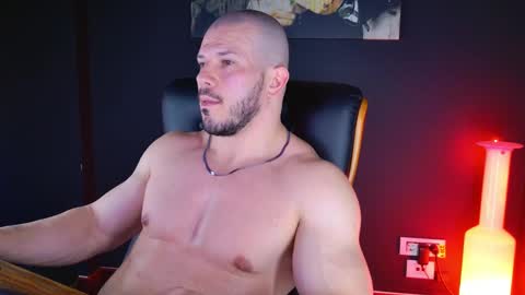 Snapshot of angeloeric chatting on 12-04-24, 02:37 BlackWolf online show from 12-04-24, 02:37