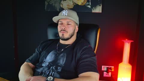 Snapshot of angeloeric chatting on 12-07-24, 03:08 BlackWolf online show from 12-07-24, 03:08