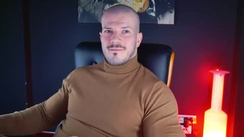 Snapshot of angeloeric chatting on 12-17-24, 05:26 BlackWolf online show from 12-17-24, 05:26