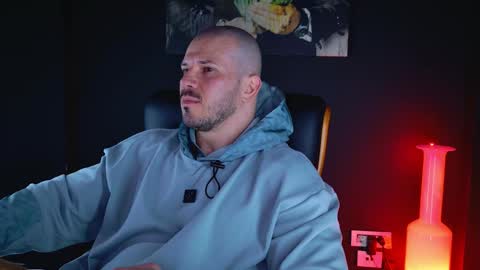 Snapshot of angeloeric chatting on 12-28-24, 12:56 BlackWolf online show from 12-28-24, 12:56