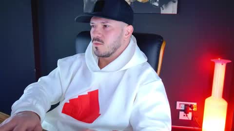 Snapshot of angeloeric chatting on 12-29-24, 12:01 BlackWolf online show from 12-29-24, 12:01