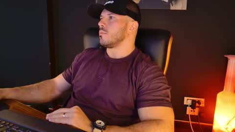 Snapshot of angeloeric chatting on 12-15-25, 11:47 BlackWolf online show from 12-15-25, 11:47