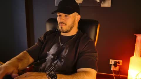 Snapshot of angeloeric chatting on 05-17-26, 08:01 BlackWolf online show from 05-17-26, 08:01